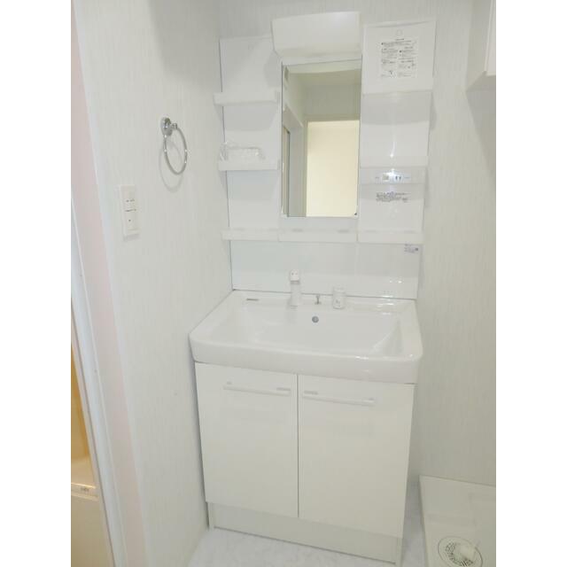 コンブロンビル その他4