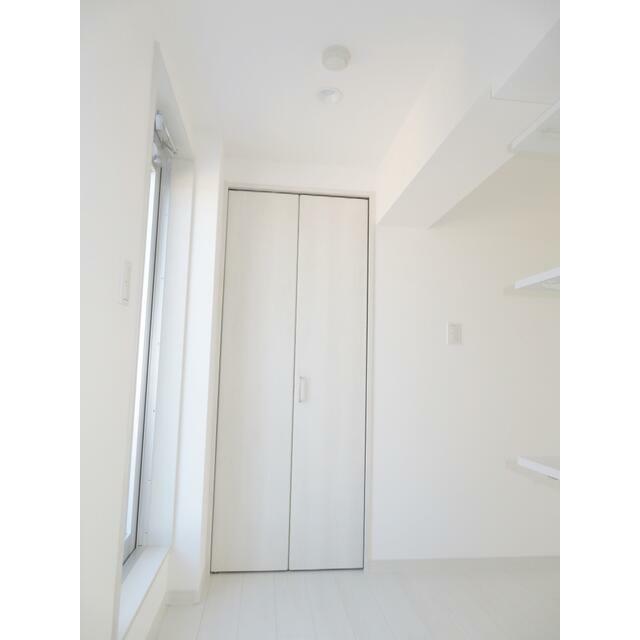 コンブロンビル その他9