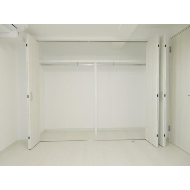 コンブロンビル その他16