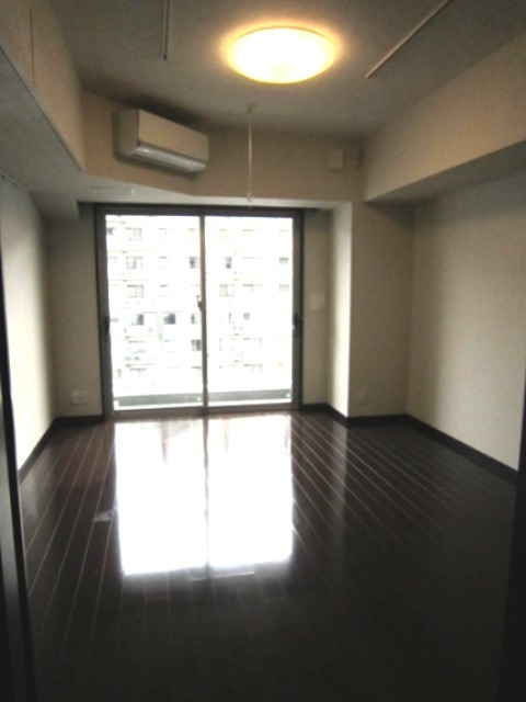 ユニバーサル南藤沢タワー リビング