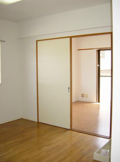 ロイヤルハイツⅢ リビング