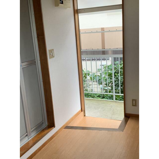 鶴巻エイトハイム 玄関