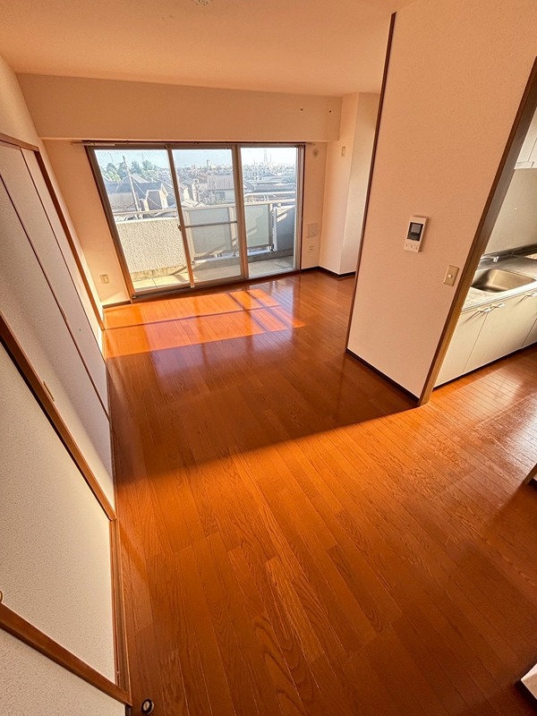 グランソラール丸の内 リビング