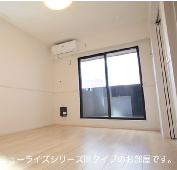 ファンシー・ココ リビング