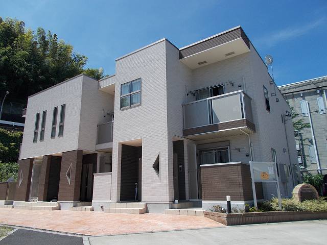 ピュア・グリーンⅡ 201号室 外観