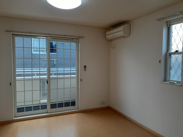 サニーハウス　２ リビング