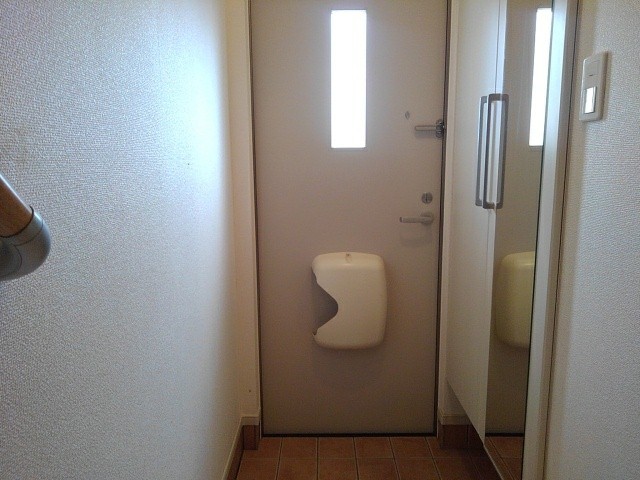 ハイ・フォレスト 玄関