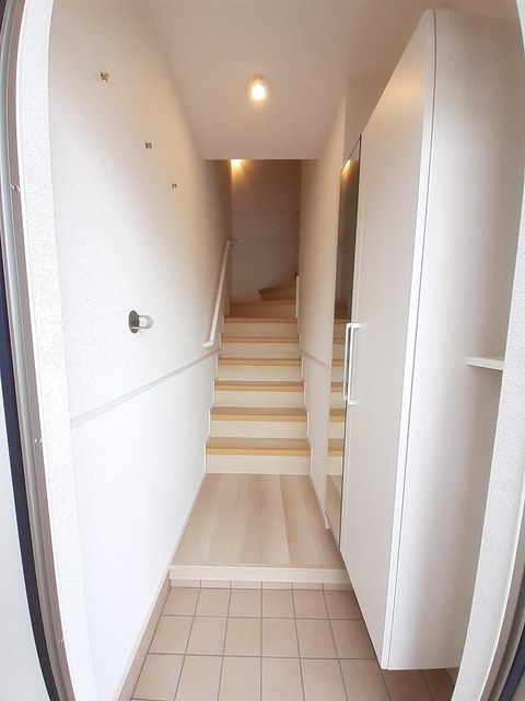 カーサ・ヨシ 玄関