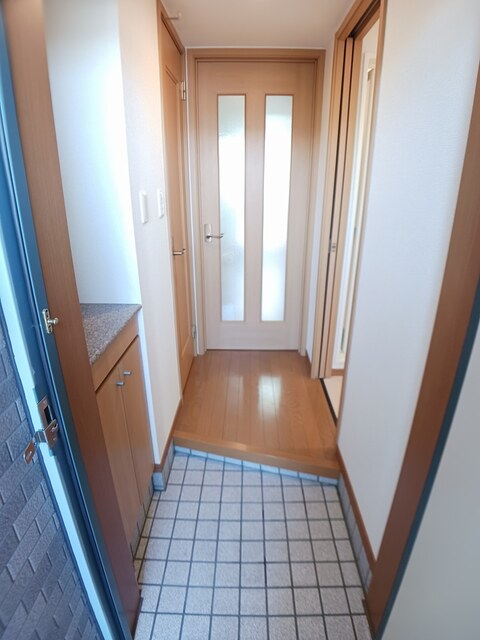 ドミトリーハウス湘南 玄関