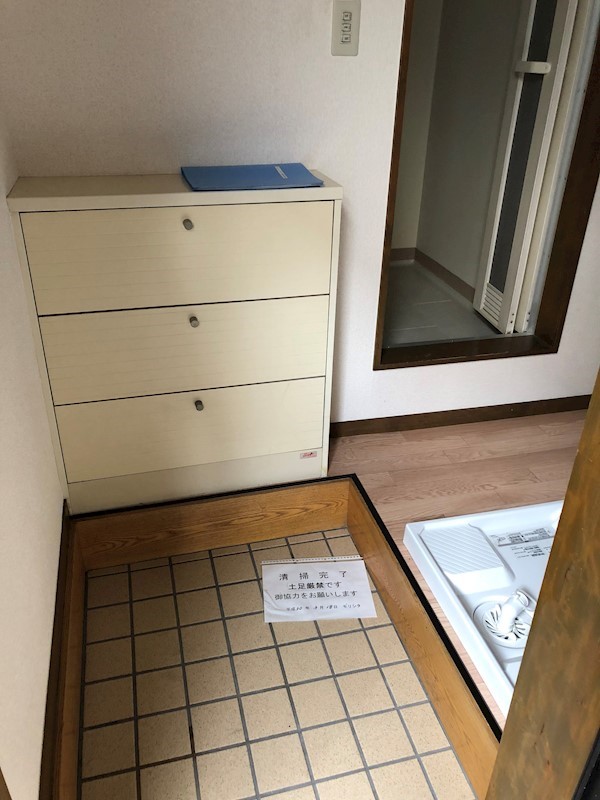 コーポトラスト 玄関