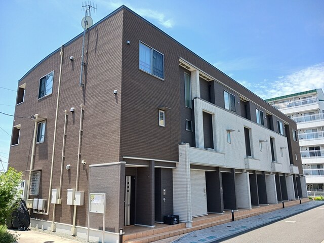 グラン・アークⅠ 305号室 外観