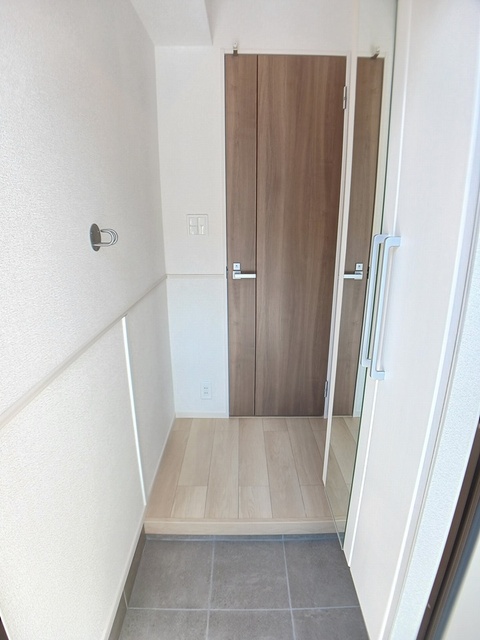 エフノーブル 玄関