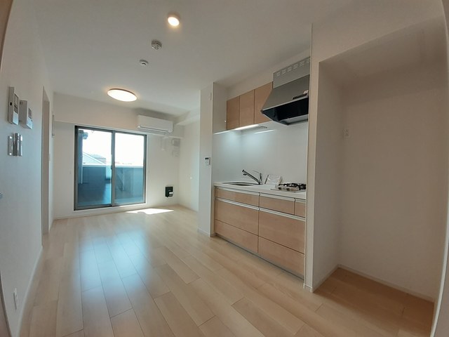 ホワイト　ウェル湘南Ⅱ リビング