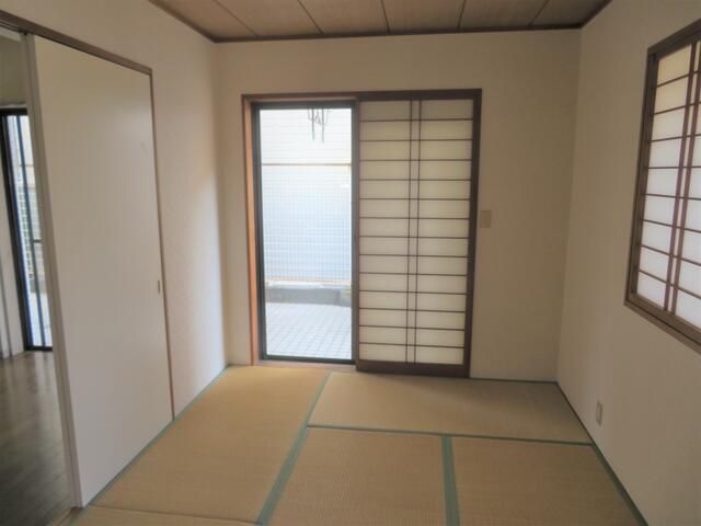 コスモＡｏｉ六会日大前Ⅱ 玄関