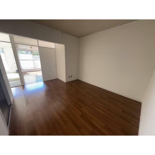 ビューハイツ台の山 リビング