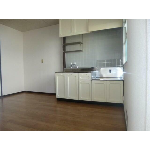 ルミエール泉Ａ リビング