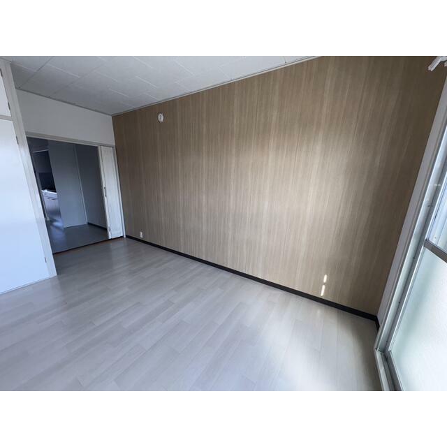 ビューハイツ台の山 リビング