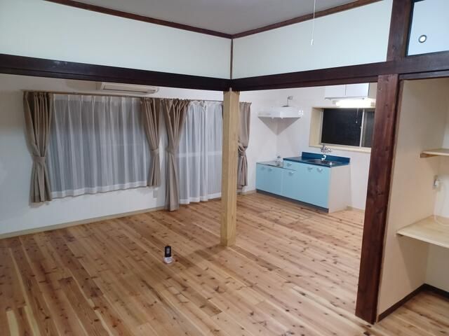 今泉貸戸建 リビング