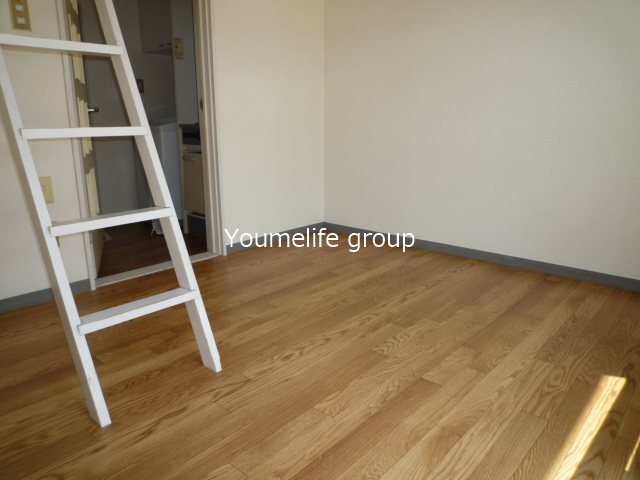 ララ秦野 リビング