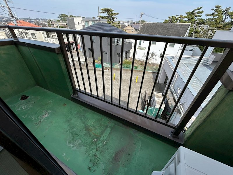 神奈川県藤沢市鵠沼海岸３丁目 ベランダ