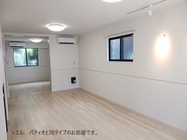 ひだまりガーデンテラスⅠ リビング