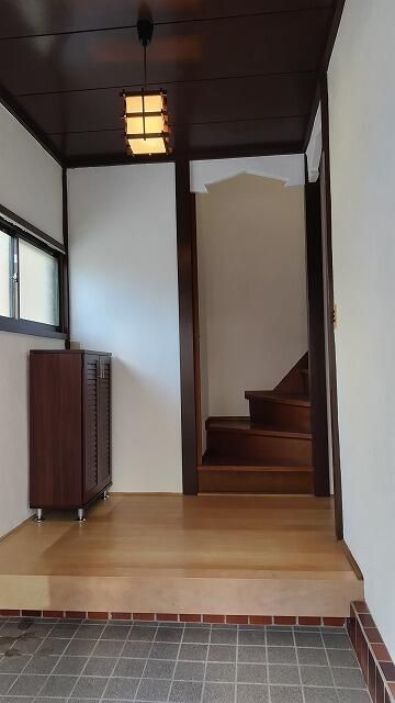 小田原市板橋戸建 玄関