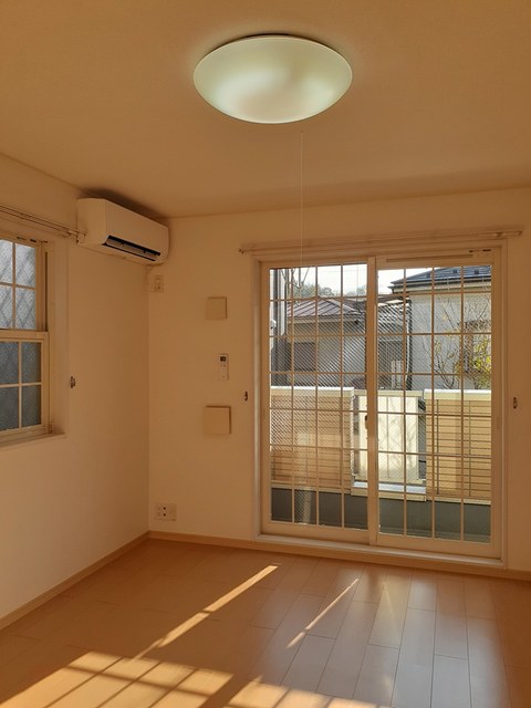 オクターヴ リビング