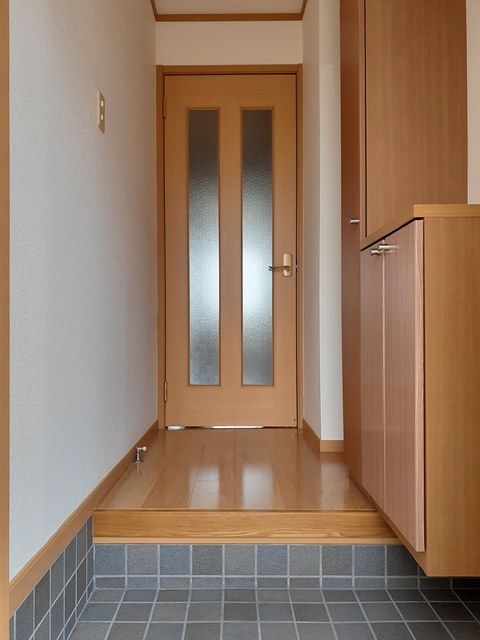 ヴィオラＡ 玄関