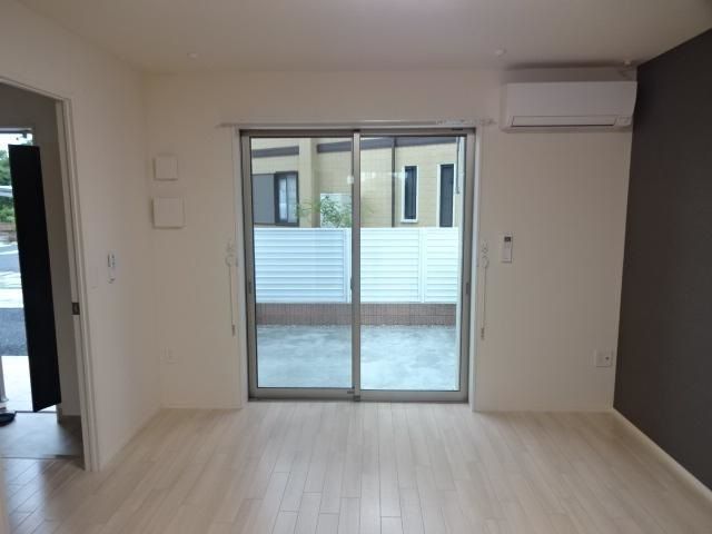 フラワー・Ｓａｍｕｋａｗａ リビング