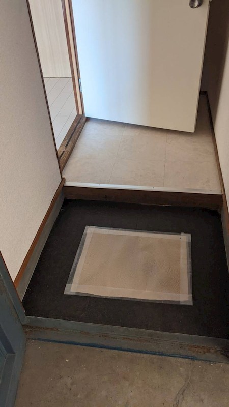 ネオプラザ平塚 玄関