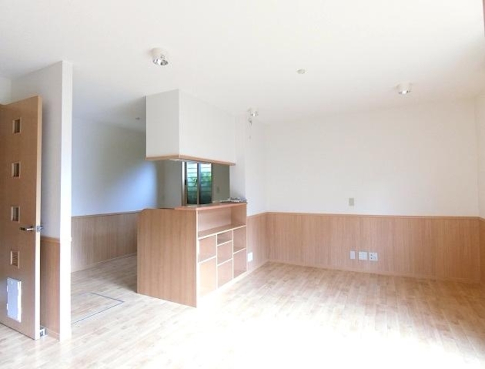 スワロウテイルD リビング