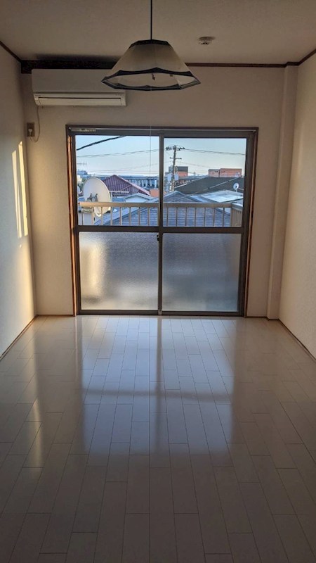 ネオプラザ平塚 リビング