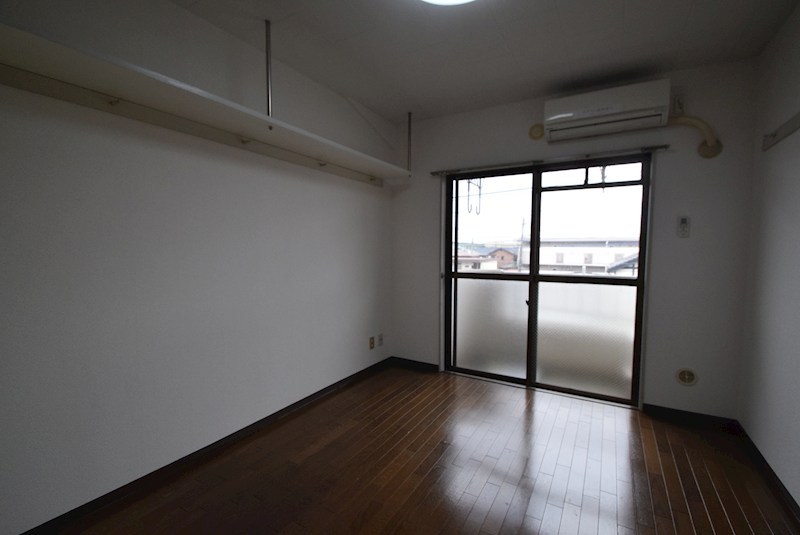 センチュリー21厚木 リビング