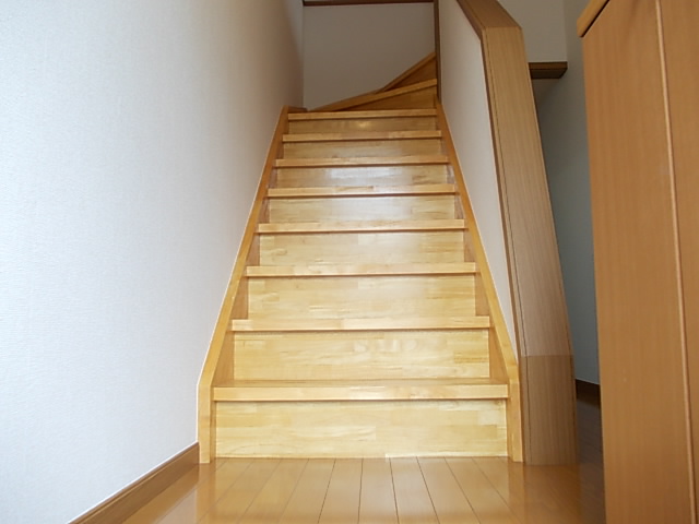 ミレニアム・Ｔ 玄関