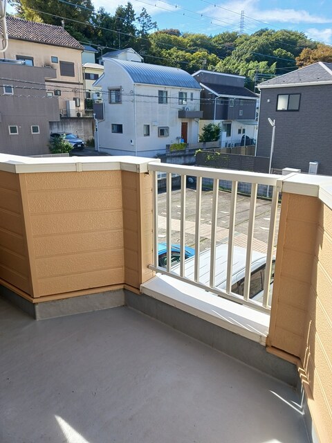 ミニヨン・ジョイフル ベランダ