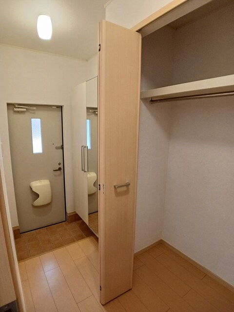 クレストガーデンⅡ 玄関