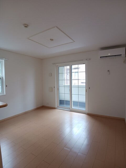 クレストガーデンⅡ リビング