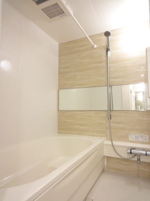 シャン・デ・コロール 風呂画像