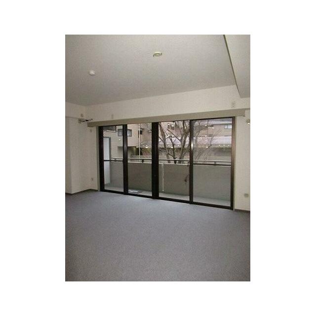 ライオンズガーデン箱根（弐番館） リビング