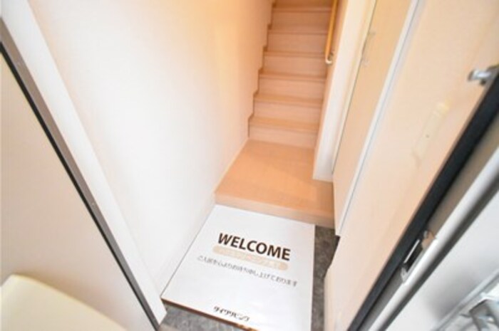 桜アベニュー 玄関