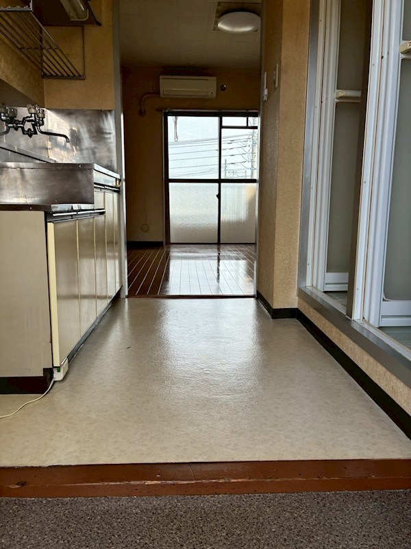 センチュリー21厚木 玄関