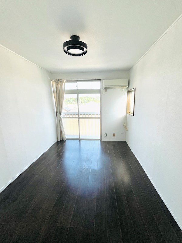 寒川山手ハイツ ベッドルーム