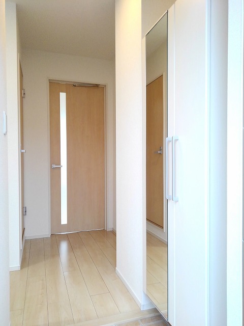 ベル　コリーヌ 玄関