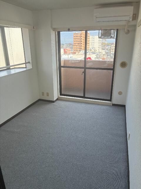 ライオンズマンション桜ヶ丘駅前 リビング