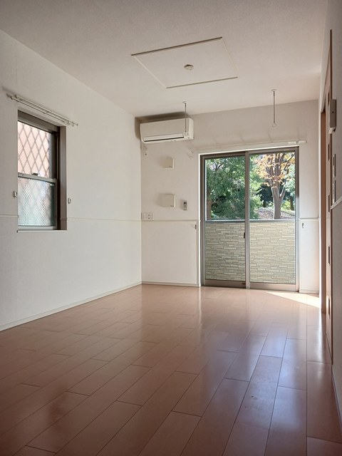 ベル　ウッド リビング