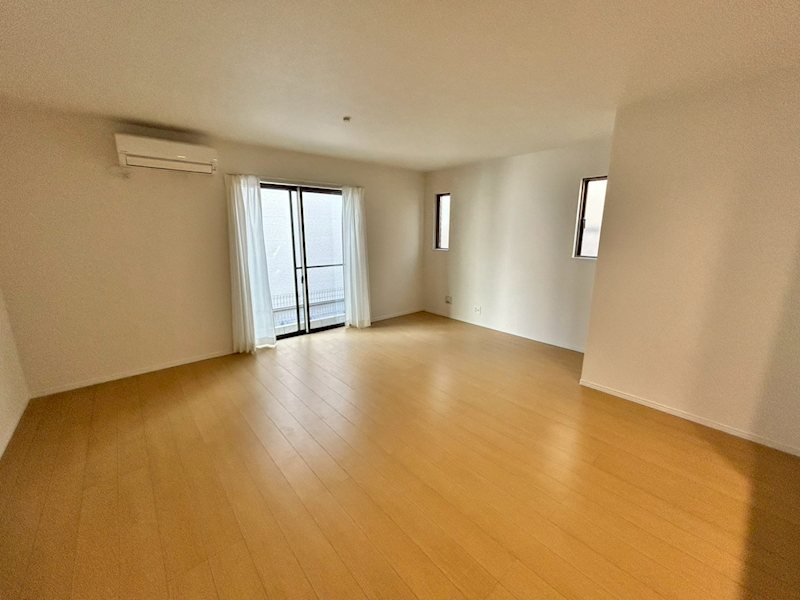 Ｓｕｍａｉ－ｔｏ厚木市宮の里０１ リビング