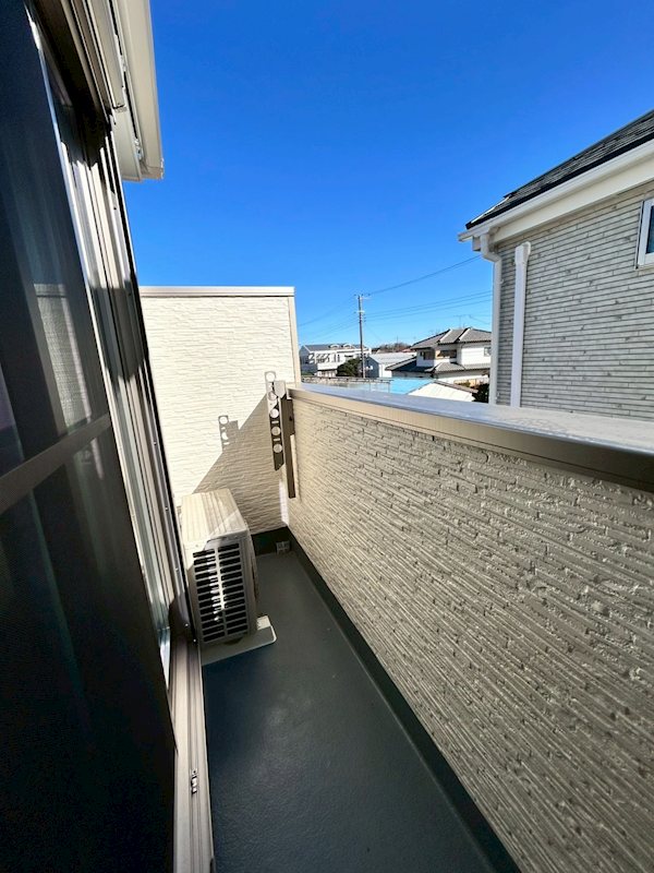 Ｓｕｍａｉ－ｔｏ厚木市宮の里０２ ベランダ