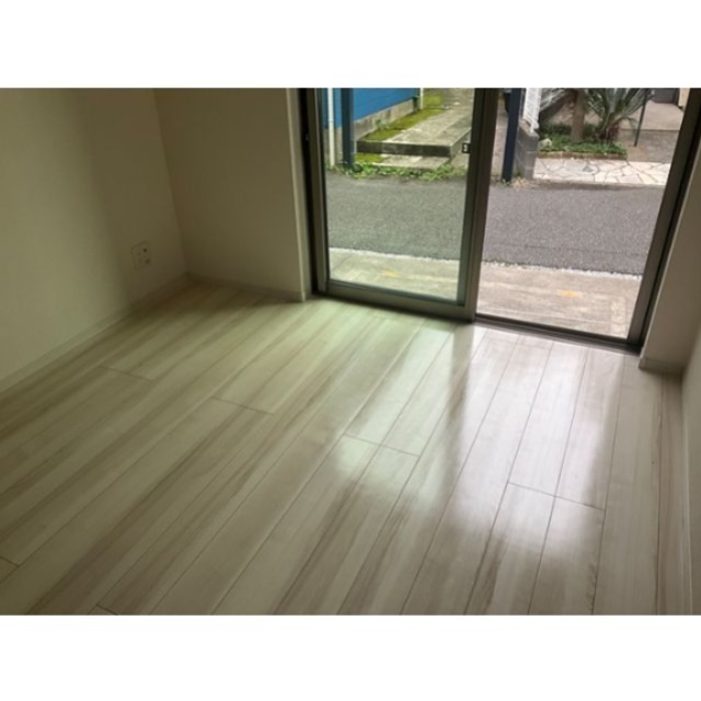 オーシャンドリーム桜山 リビング