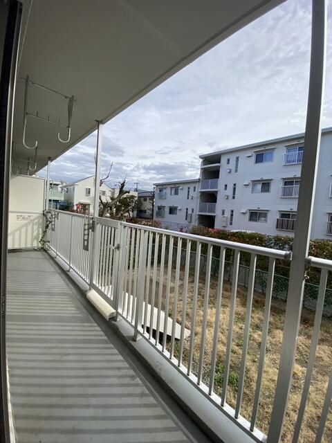 茅ヶ崎海岸松が丘ハイツＤ棟 ベランダ