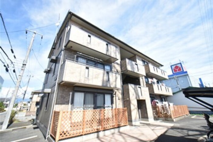 グランシャリオ･Ａ 301号室 外観